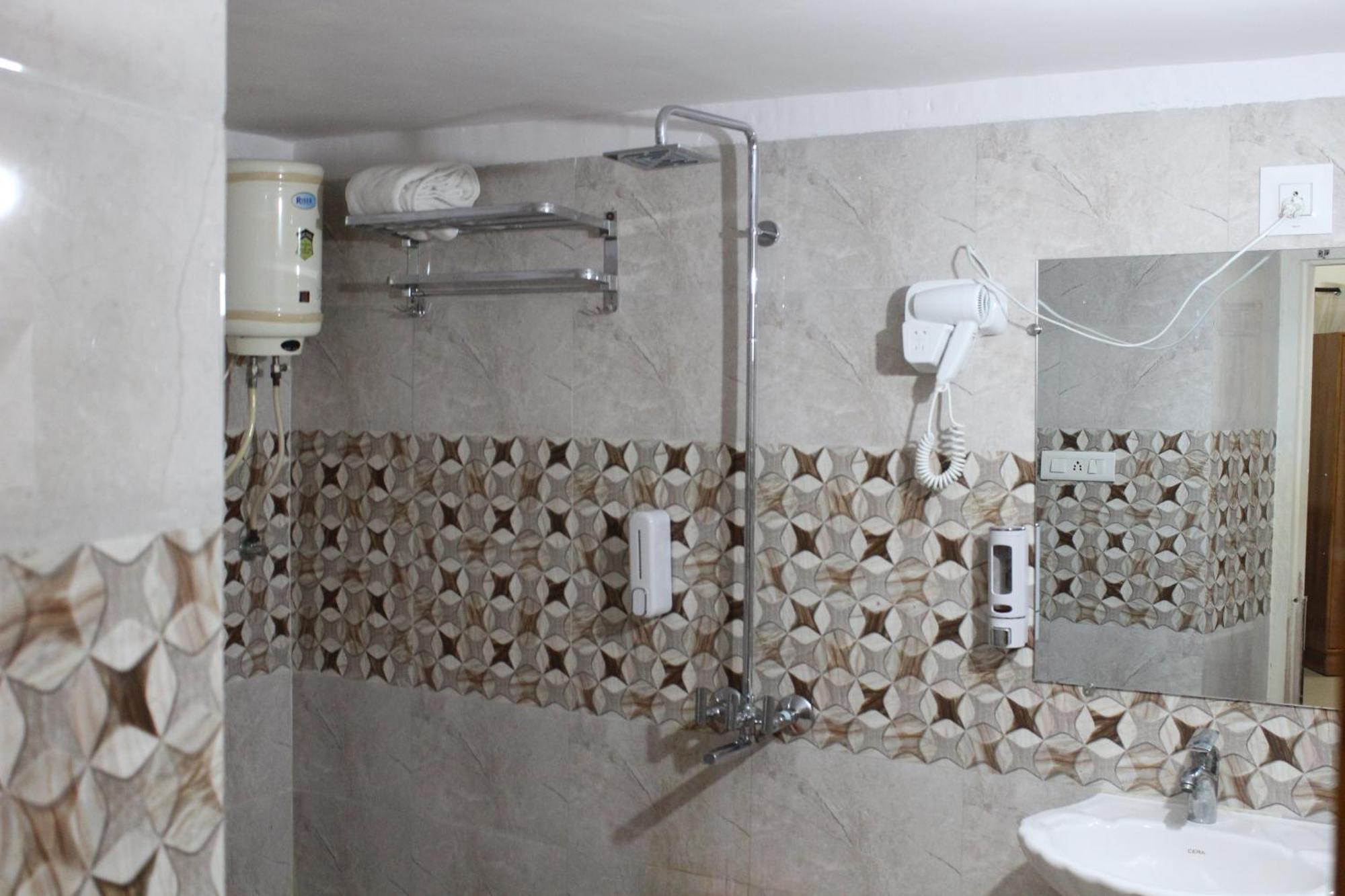 Hotel Vijayvargiya Dhani Bikaner Ruang foto